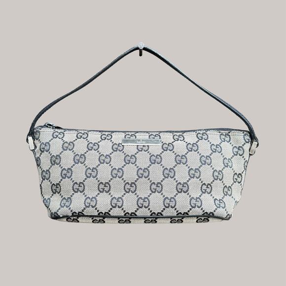 Authentic Gucci Navy Monogram Boat Pochette Bag Handbag Beige GG Y2K - Picture 1 of 10